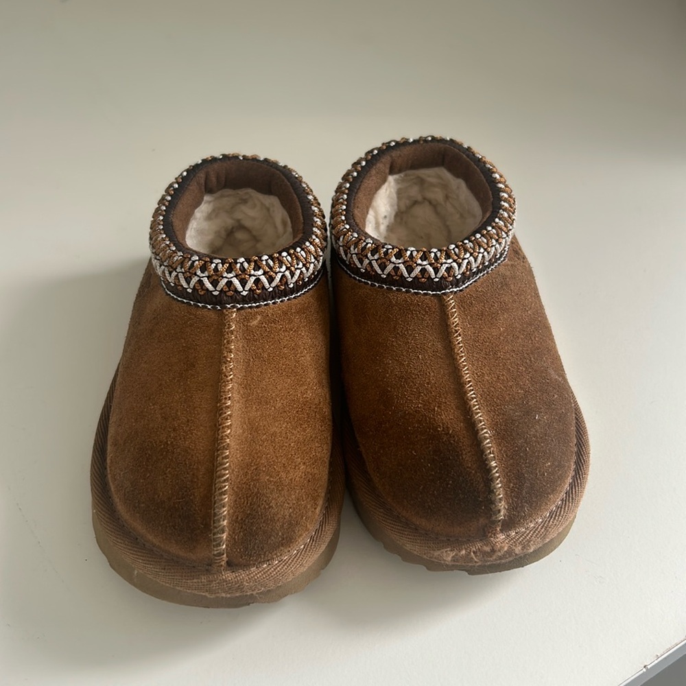 Ugg slippers